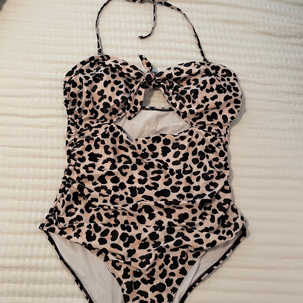 Leopard cut out swimsuit